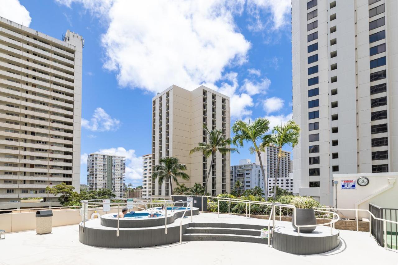 Aloha Vibes With Ocean Views, Near Beach & Parking! Honolulu Exterior foto