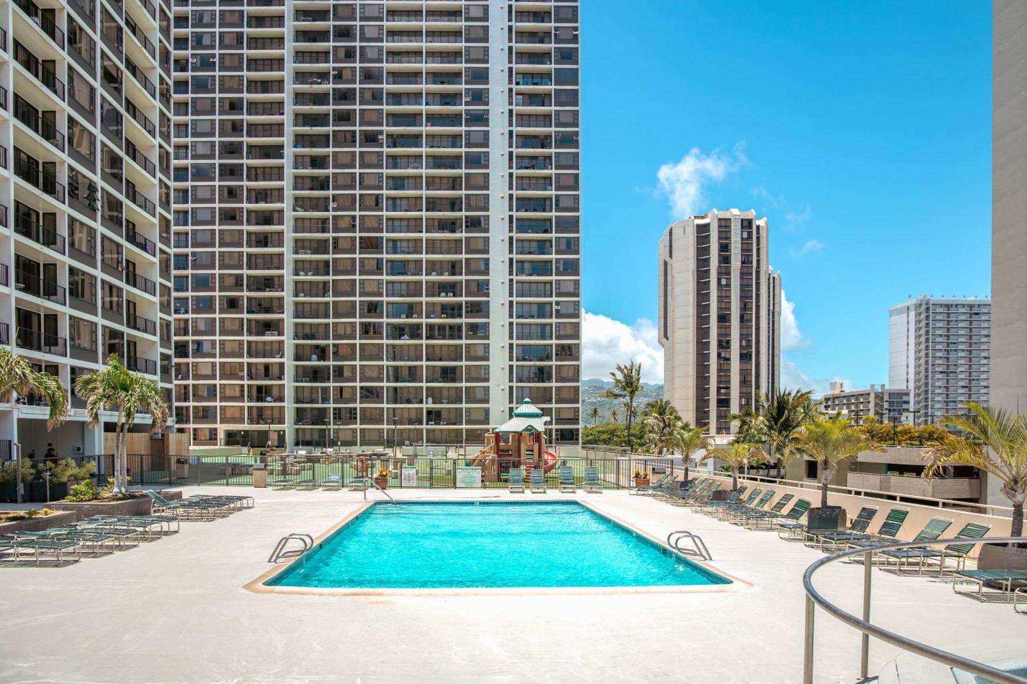 Aloha Vibes With Ocean Views, Near Beach & Parking! Honolulu Exterior foto
